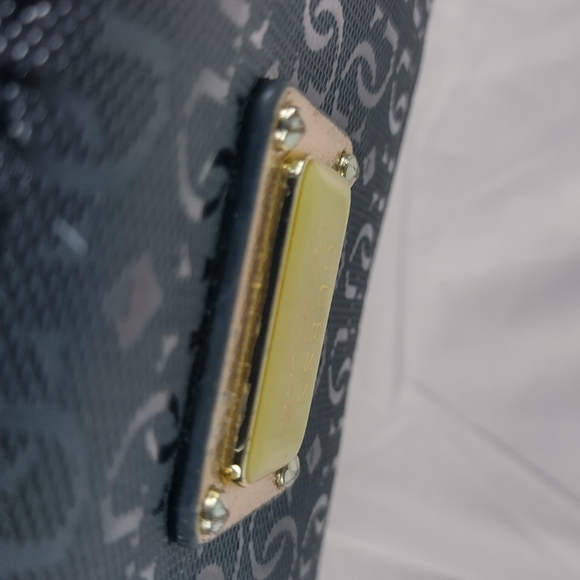 Vtg GUESS Women's Black Wallet Logo embossed Zip Organizer Wristlet Fashion - Picture 10 of 14